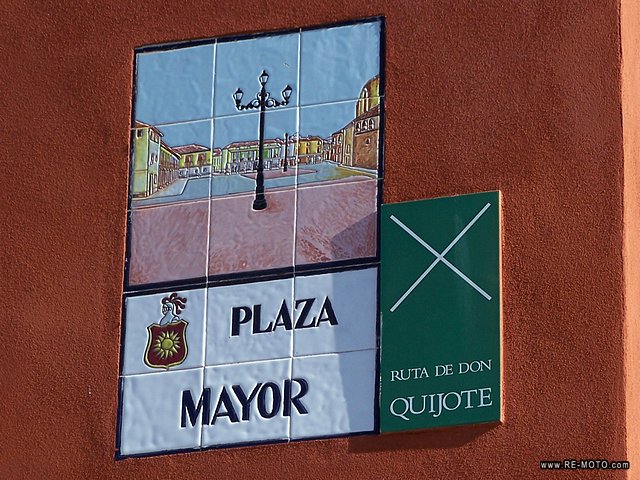 All over Spain you can find this type of indication on ceramics, in streets and on squares.