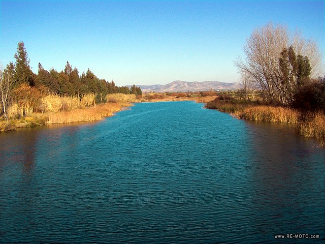 The river that runs along the entrance to <b>El Robledo</b>.