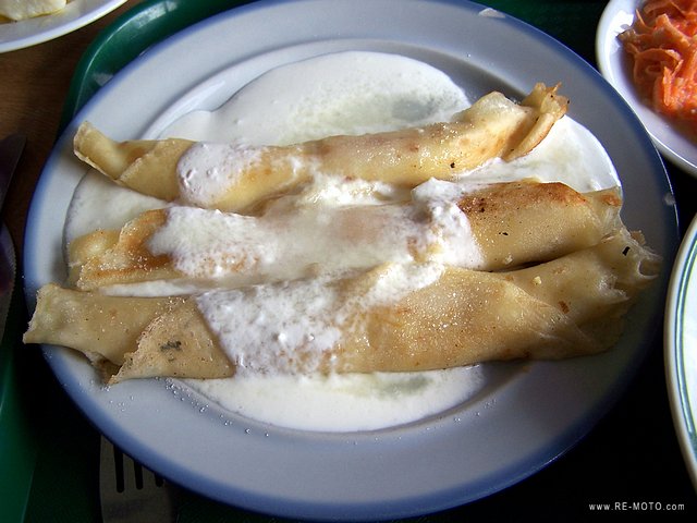 Fabulous pancakes (nalesniki) with curd cheese.