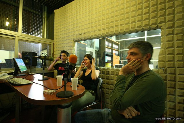 Una entrevista en Radio Thessaloniki.