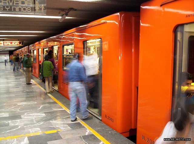 Das gro&szlig;e U-Bahnnetz f&uuml;hrt durch ganz Mexiko City