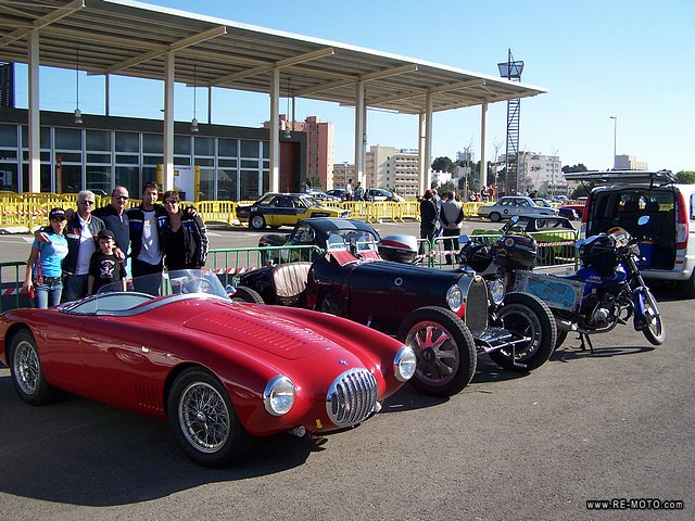 Los bell&iacute;simos Maseratti y Bugatti con que Gianni corri&oacute; el rally en Mallorca.